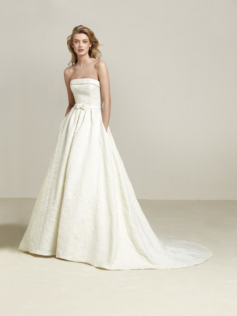 Drumael gown from the 2018 Pronovias collection, as seen on Bride ... Drumael gown from the 2018 Pronovias collection, as seen on Bride ...