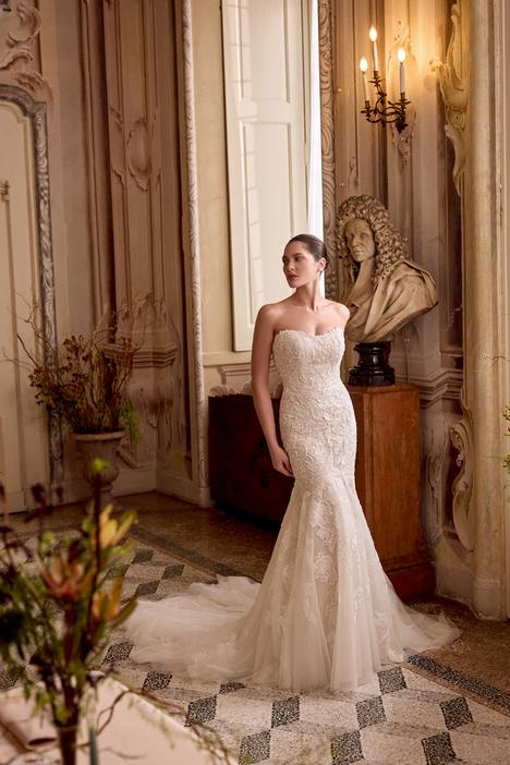 Fit & Flare Wedding Dresses | The Dressfinder Fit & Flare Wedding Dresses | The Dressfinder
