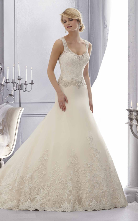  #2688 (2015) gown from the 2015 Morilee Bridal collection, as seen on dressfinder.ca