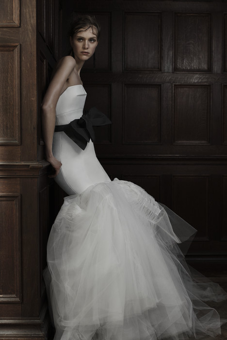 Vera wang deals georgina gown
