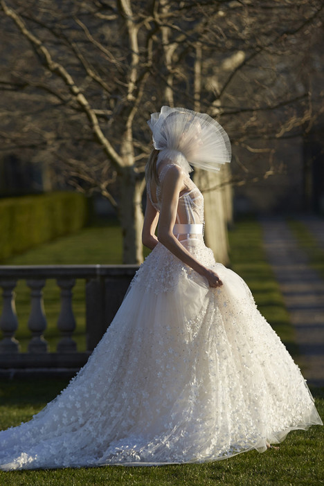 Vera Wang Wedding Dresses in the United States | The Dressfinder
