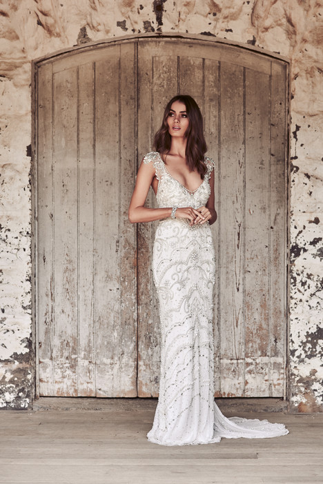 Wedding Dresses By Anna Campbell Prices Under 4 000 The Dressfinder