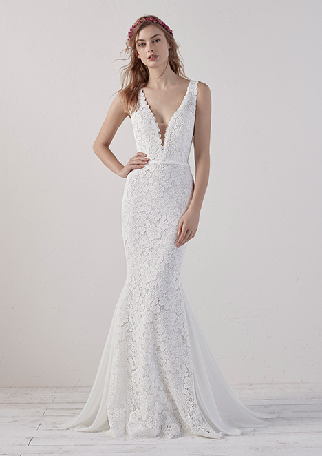 Pronovias La Gara Wedding Dress