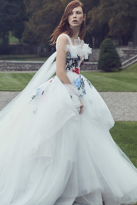 Monique lhuillier elizabeth gown sale